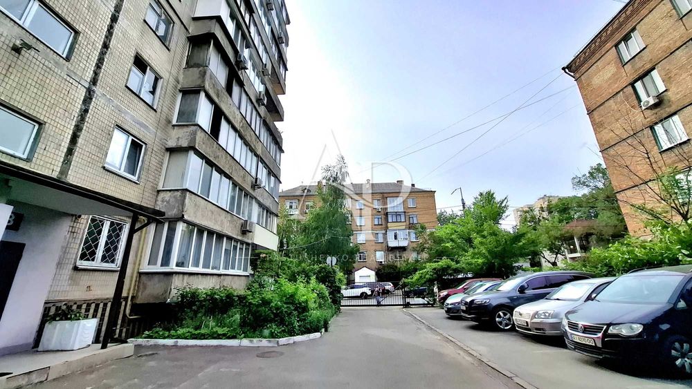 Продаж 1к квартири 31 кв. м на вул. Андрія Головка 31