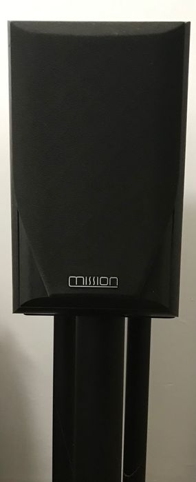 Sistema som surround Mission colunas com pé elevado