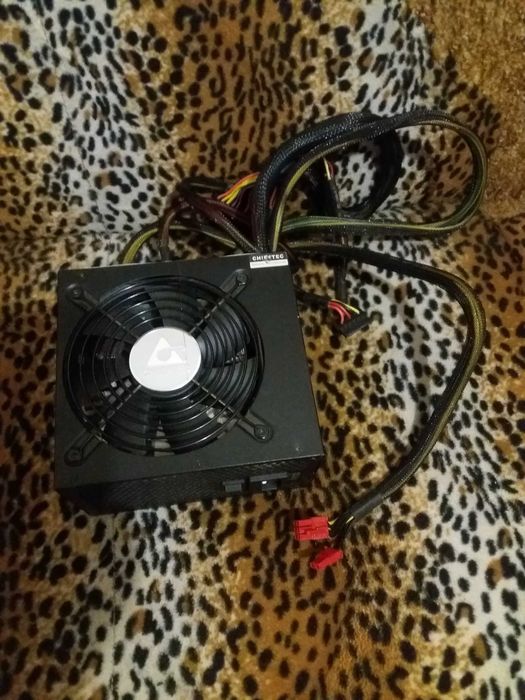 Блок питания Chieftec CTG-550C