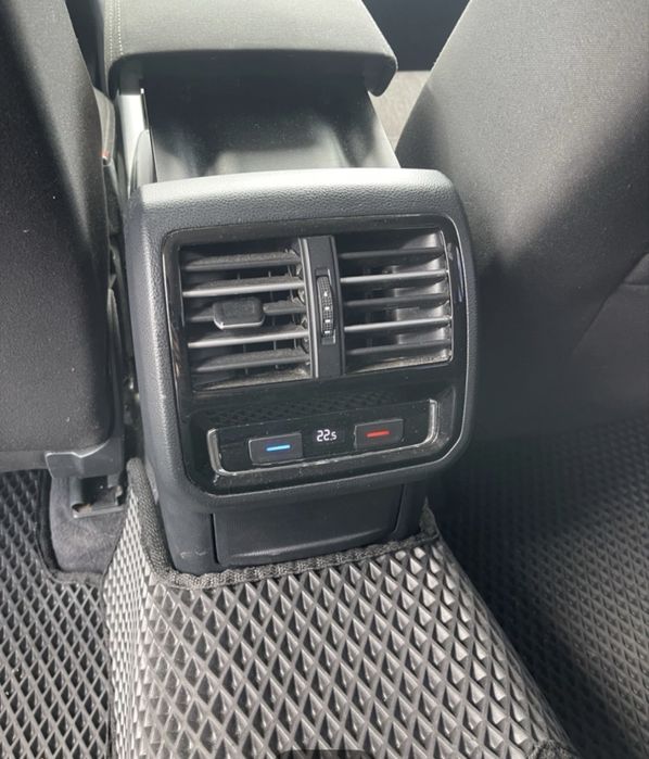 Фольцьваген Пассат в8