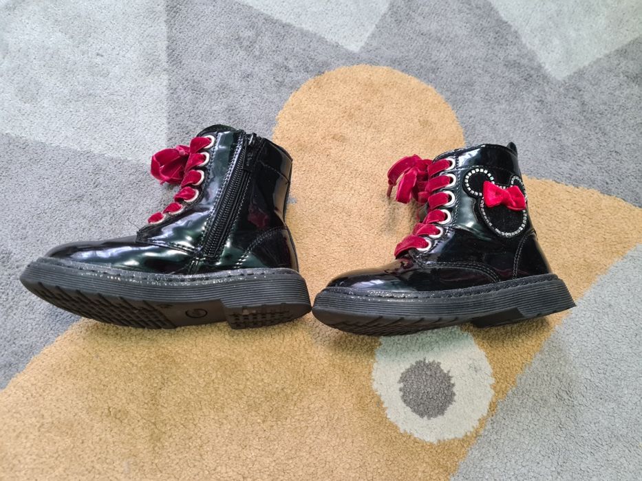 Czarne botki Disney 26