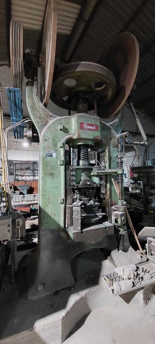 Prensa Gamei Fricção 300 Ton