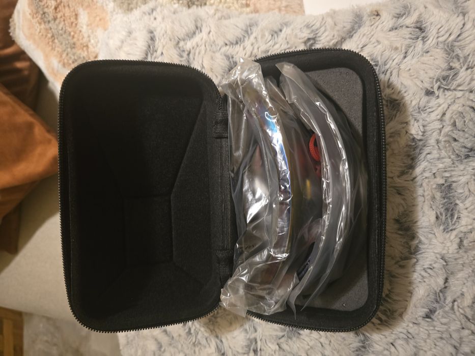 Óculos de Ciclismo com Lentes Intercambiáveis + Estojo – Novo!