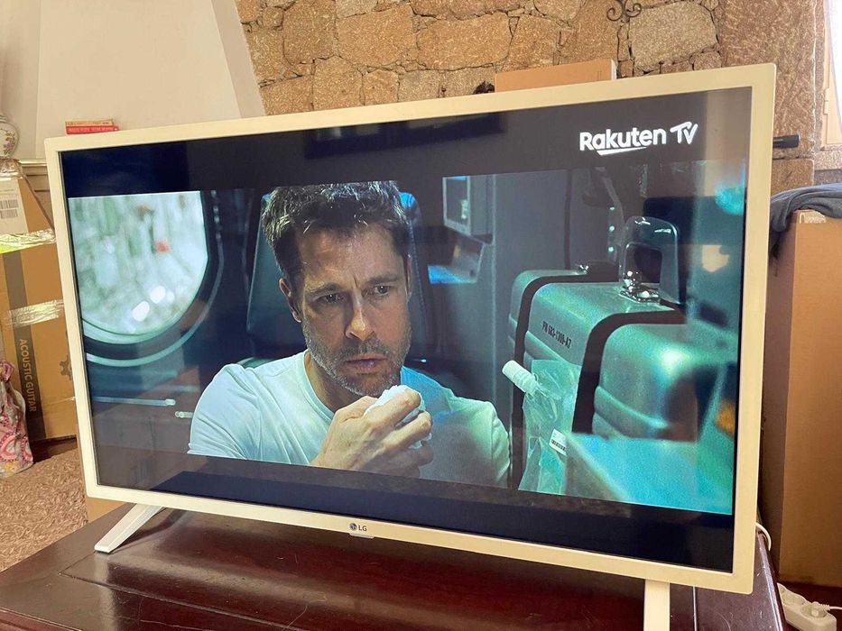 Vendo televisão 32" LG FHD 32LQ63806LC como novo