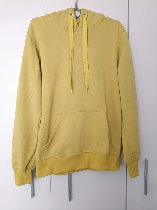 Żółta bluza z kapturem (hoodie)