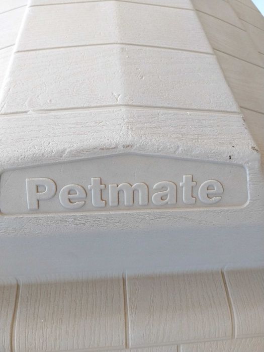 Casota para cão usada