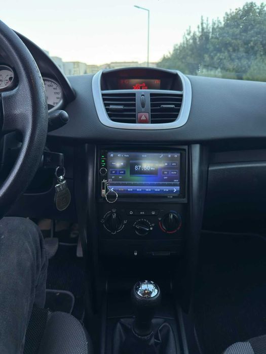 peugeot 207 1.4 comercial