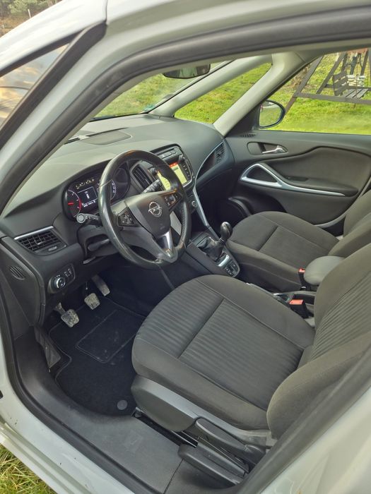 Opel Zafira C Active Lift  nowy rozrząd i łancuch wałków