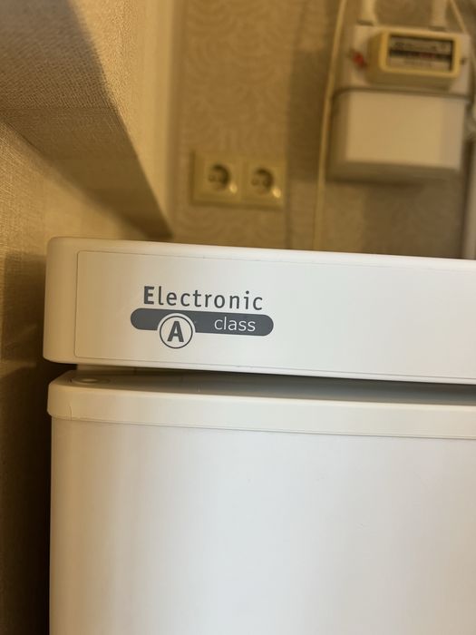 Морозильна камера Whirlpool