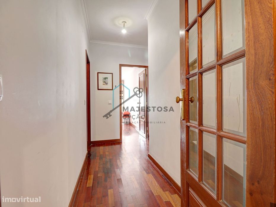Apartamento T3 com Excelente Localização — São Vicente, Braga
