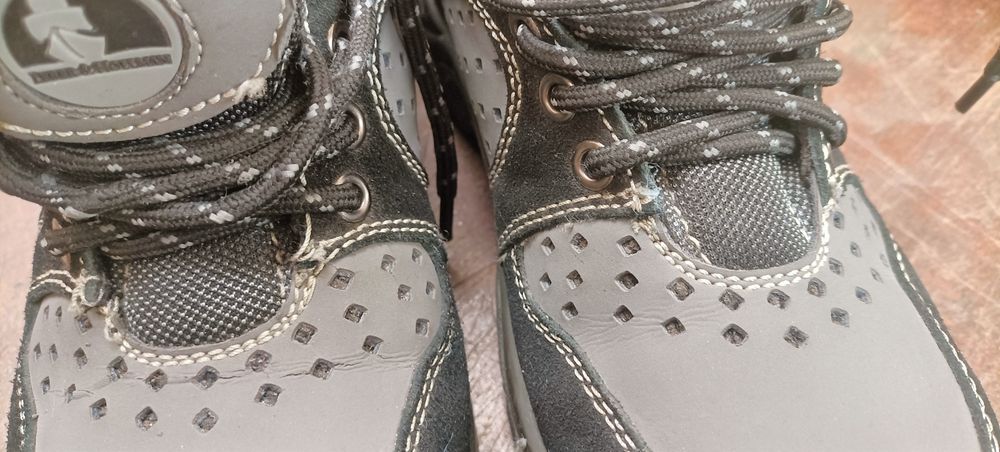 Nowe Buty obuwie robocze 36