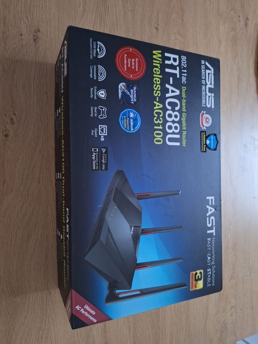 Router ASUS RT-AC88U