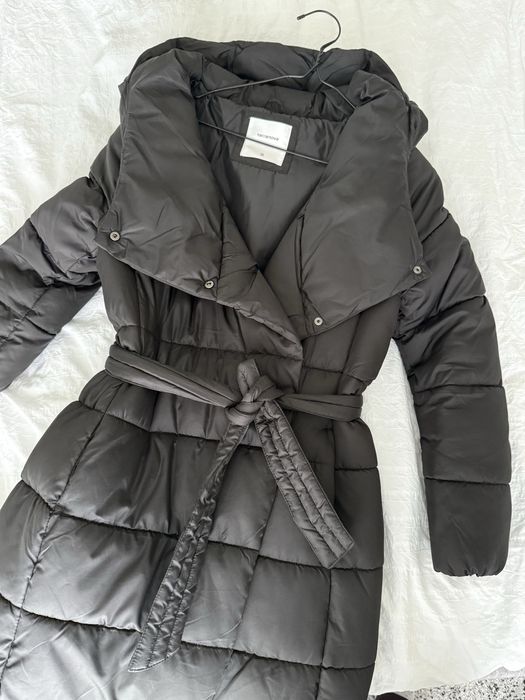 Пуховик жіночий довгий