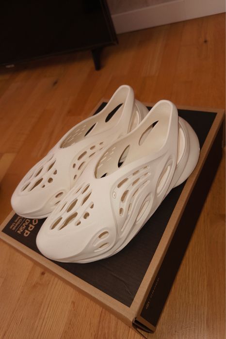 Капці під Adidas Yeezy Foam Runner