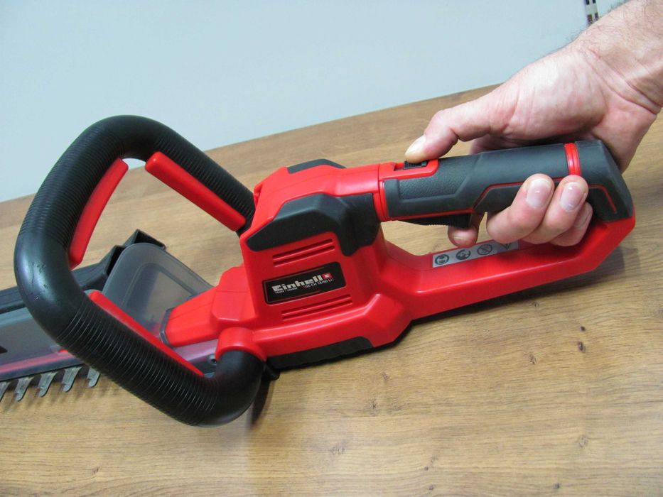 Кущоріз Einhell GE-CH 18/60 Li; ARCURRA 18/55 та Кущоріз Einhell GE-CH 1846 акумуляторні серії Expert plus Power X-Change system привезено з Німеччини