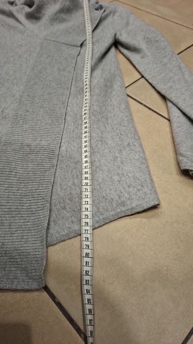 swetr wełna kaszmir S stan bardzo dobry wymiary na zdjęciach
