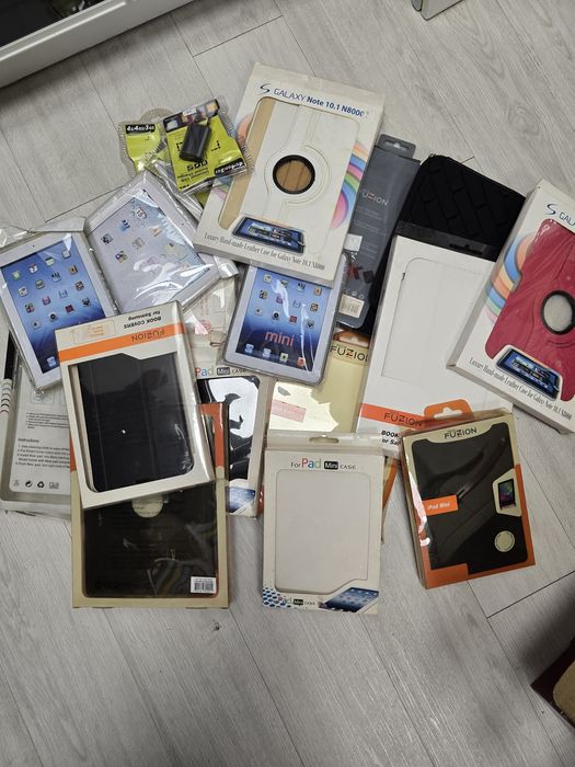 Various iPad cases64585544049410120