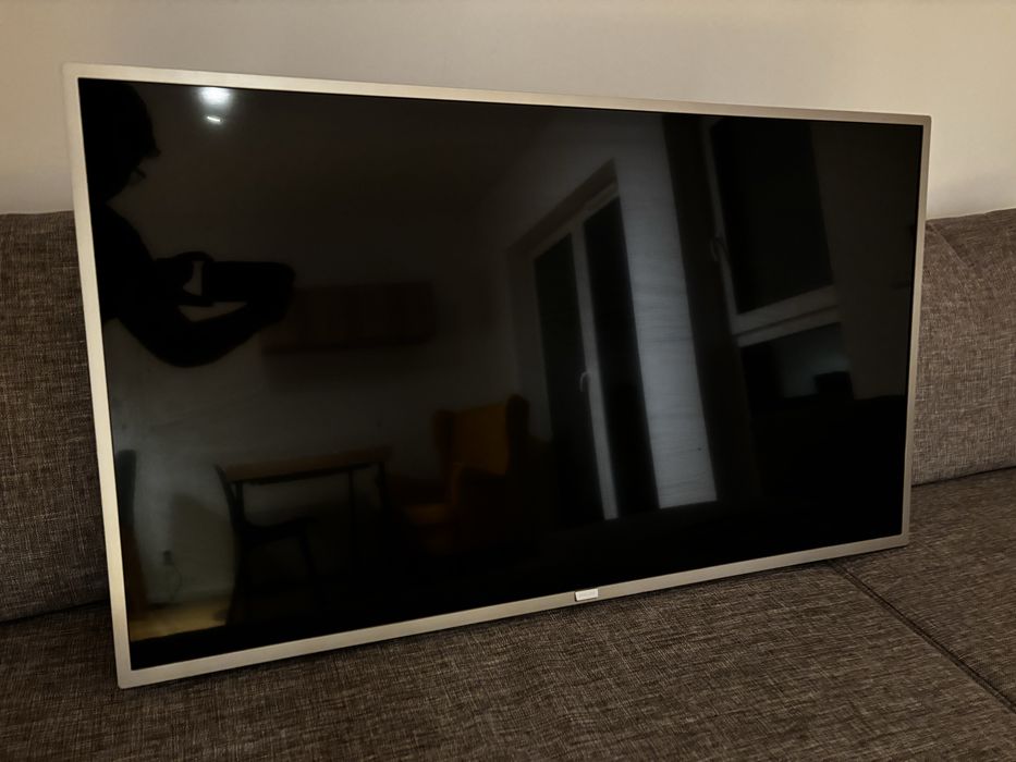 Telewizor Philips 43’’  Led 4K Dolby stan bdb