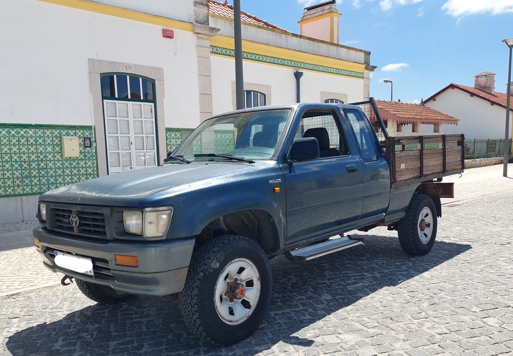 Toyota Hilux 2.4d  4x4 X-Cab  1996