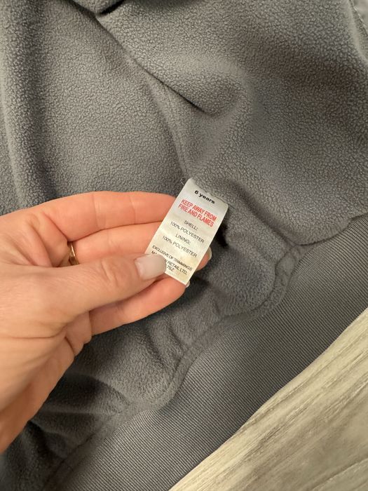 Бомпер, куртка, вітровка фірмова