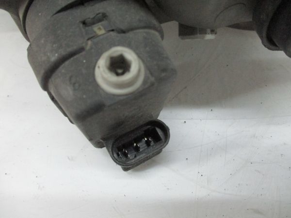 Ótica / farol direita RENAULT Trafic II (FL)