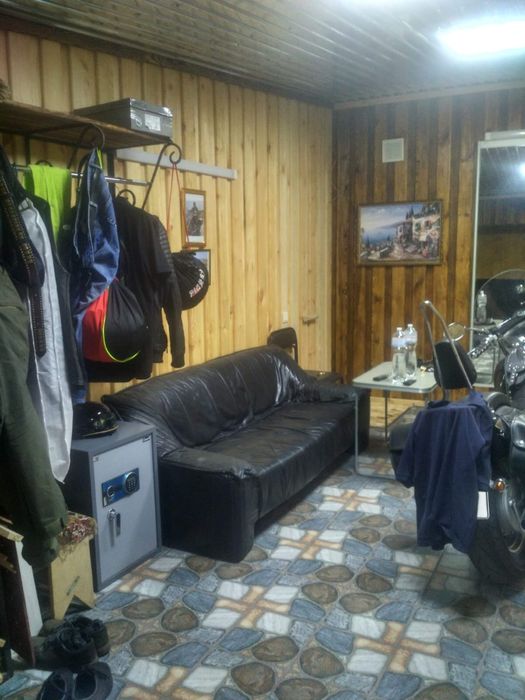 Продам цегляний гараж АК Сокіл