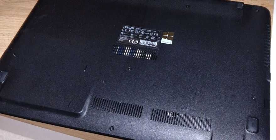 Laptop AsusR510d AMD-A10 5750M 8GB ram SSD128GB RADEON 8650G+8600M 3GB