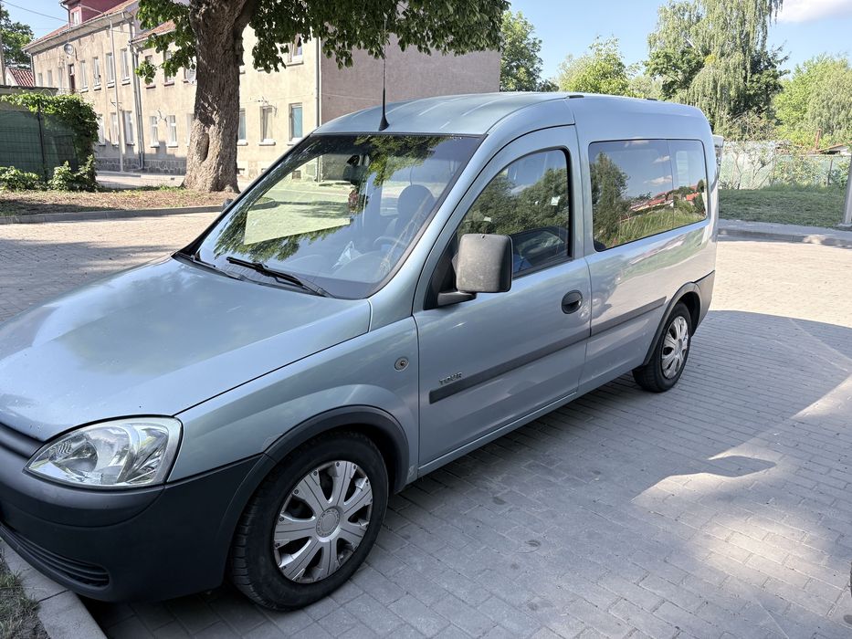 Opel combo C 2004r