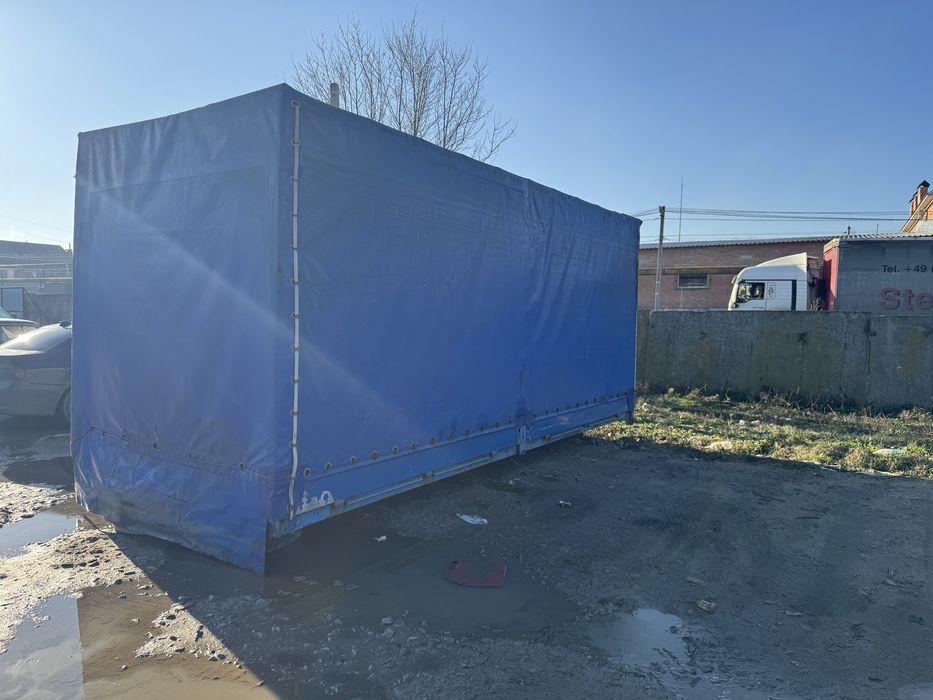 Тентована буда MAN