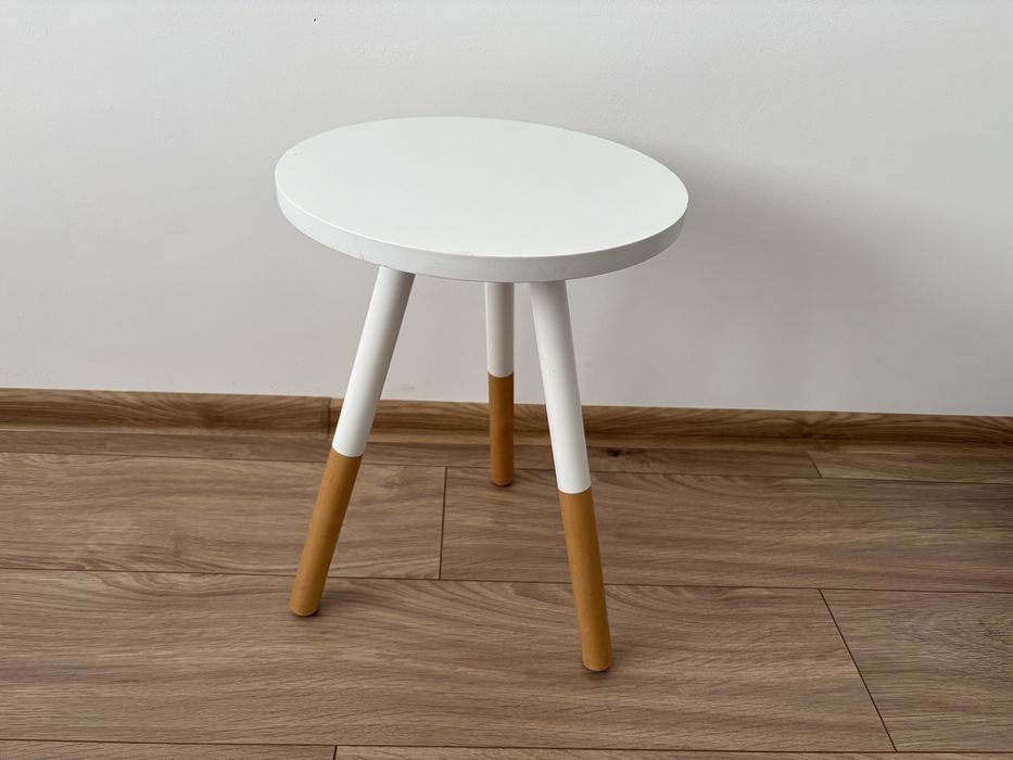 Stolik, taboret drewniany