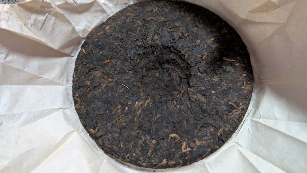 Шу Пуер, 2001 року, китайський чай, старий товариш, стиглий пуер 357 г