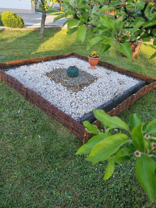 Palisada ogrodowa wiklinowa plotki wiklinowe obrzeze ogrodzenie