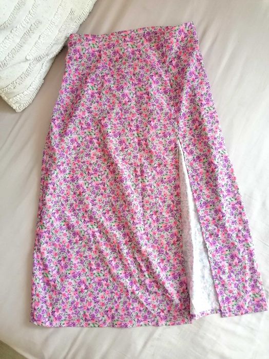 Spódnica w kwiaty midi z rozcięciem Shein XS 34