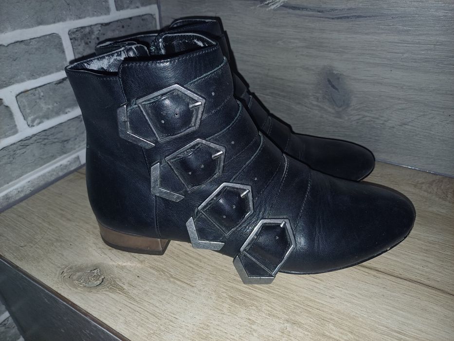 Botki skórzane 36