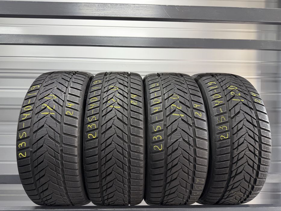 Зимові шини 235/40r19 (96Y) Vredestein Wintrac Xtreme S. Ціна 3000грн/шт.