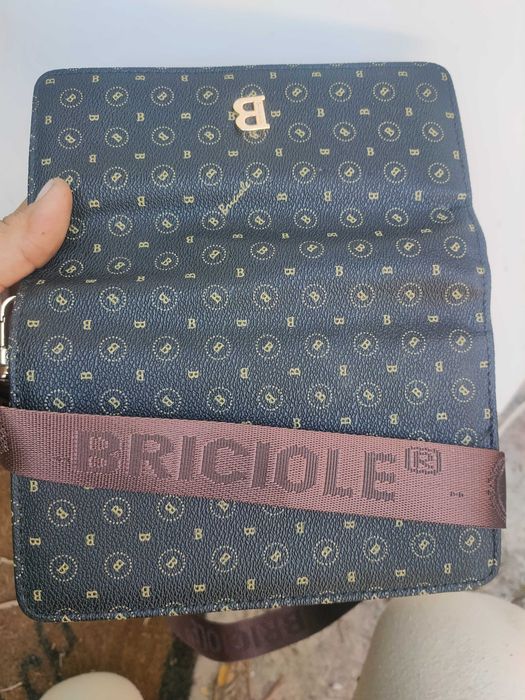 Mala de senhora da marca briciole