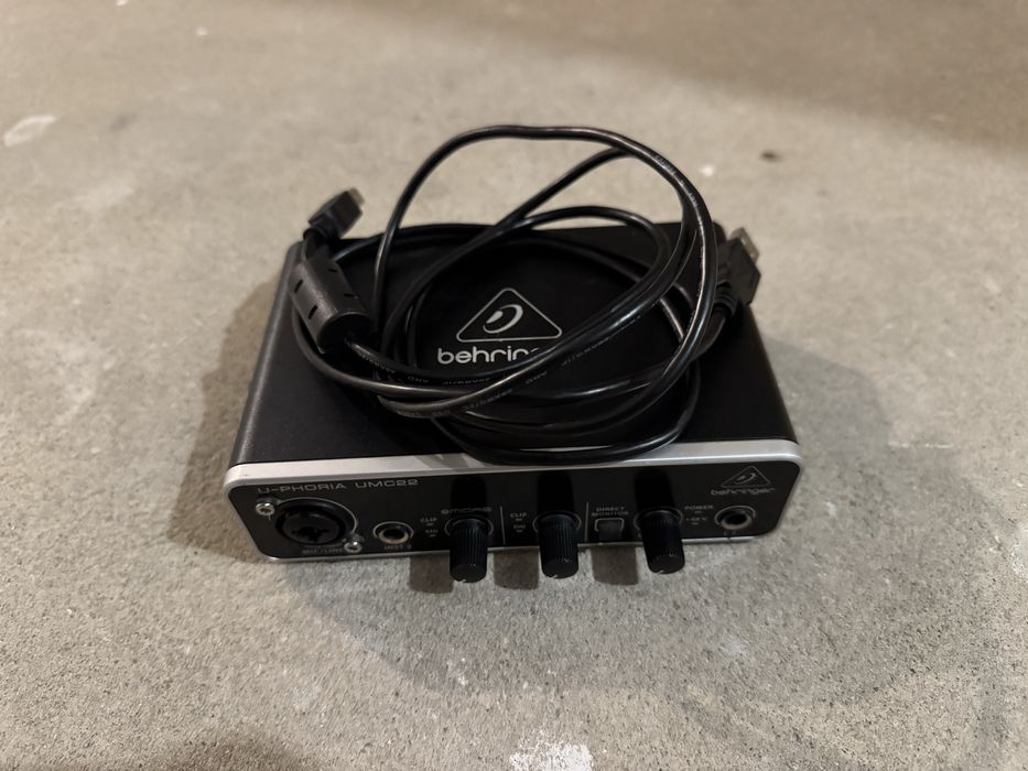 Interfejs audio BEHRINGER UMC22 u-phoria