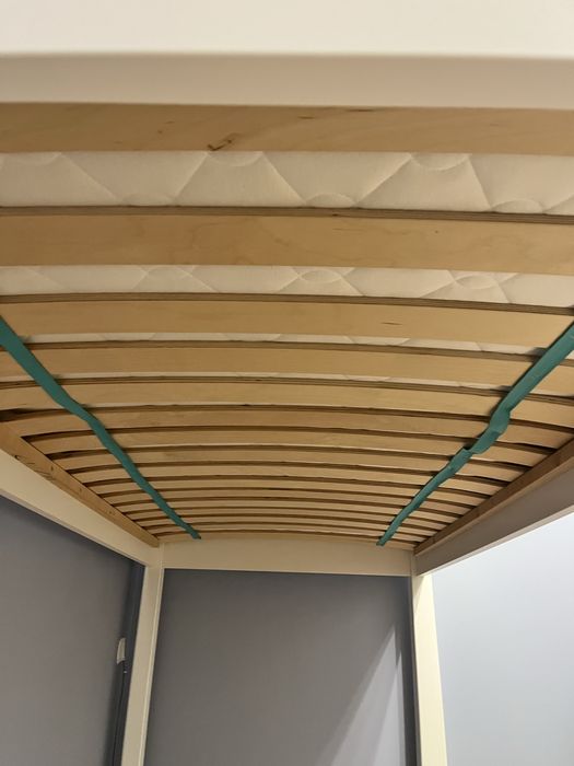 Lóżko piętrowe solidne stan bardzo dobry