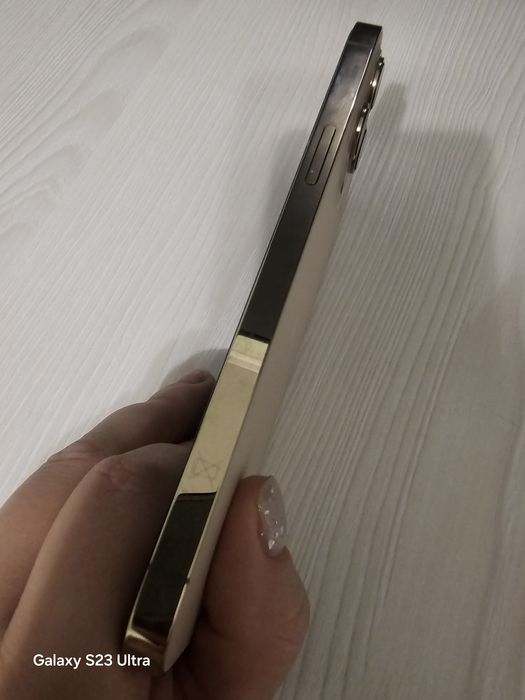 Продам айфон 12 про макс