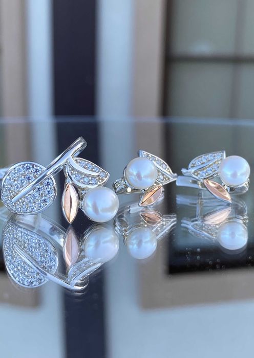 Довгі сережки, пусети та сережки з перлами (колекція)