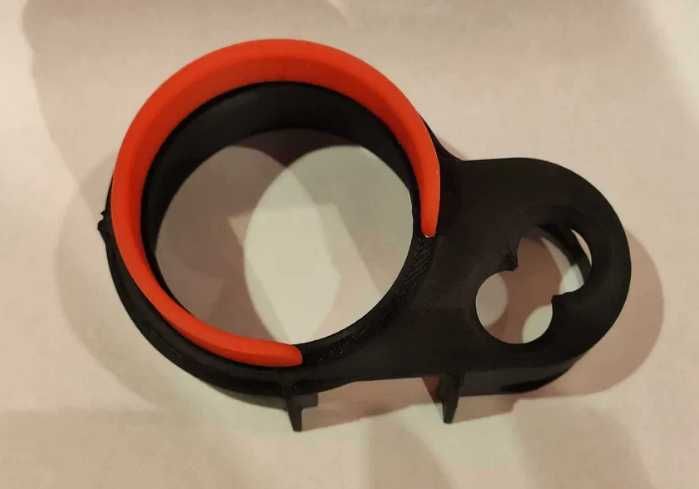 Pancerna Osłona Manetki QS-4S z Daszkiem – Black & Red Edition