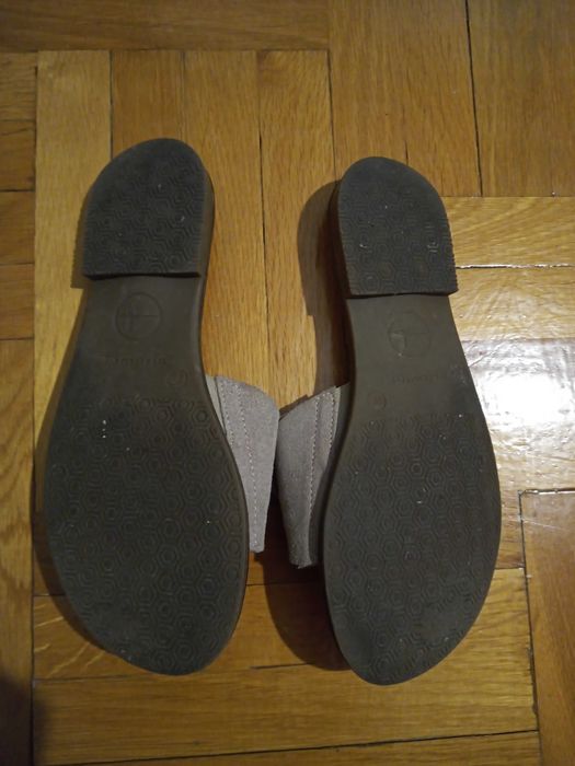 Buty klapki zamszowe skóra Tamaris rozmiar 38