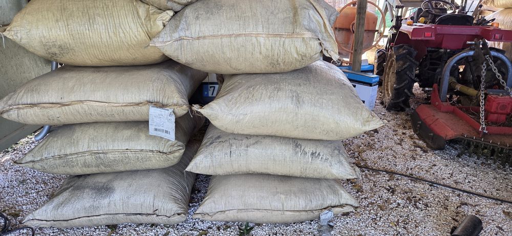 Granulado de cortica expandida/Cork granules