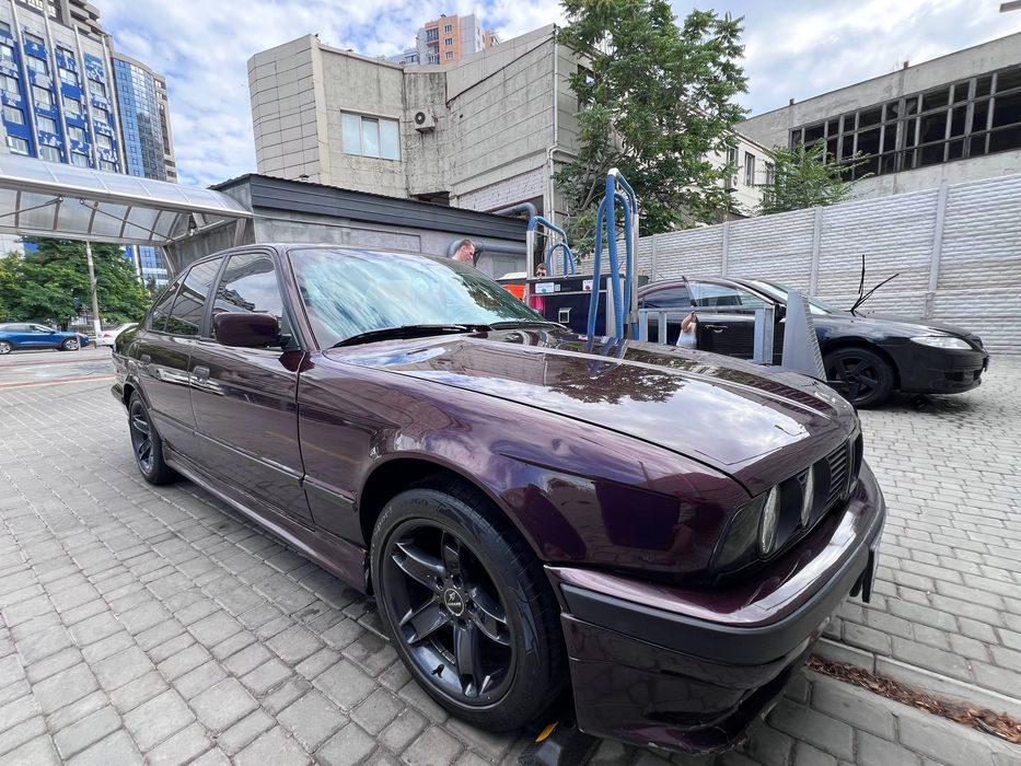 Авто бмв е34 м50б25