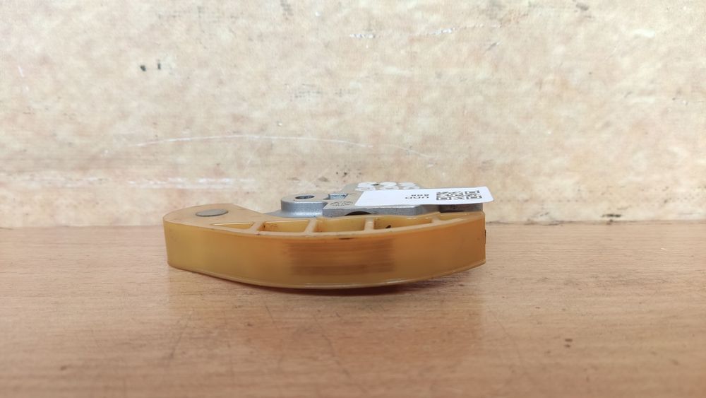 Mazda CX-9 CX9 2016- 2.5 T натяжитель цепи масляного насоса PY0114500