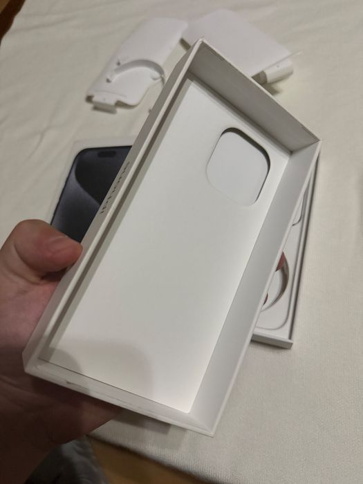 Caixa Oficial iPhone 15 Pro Max