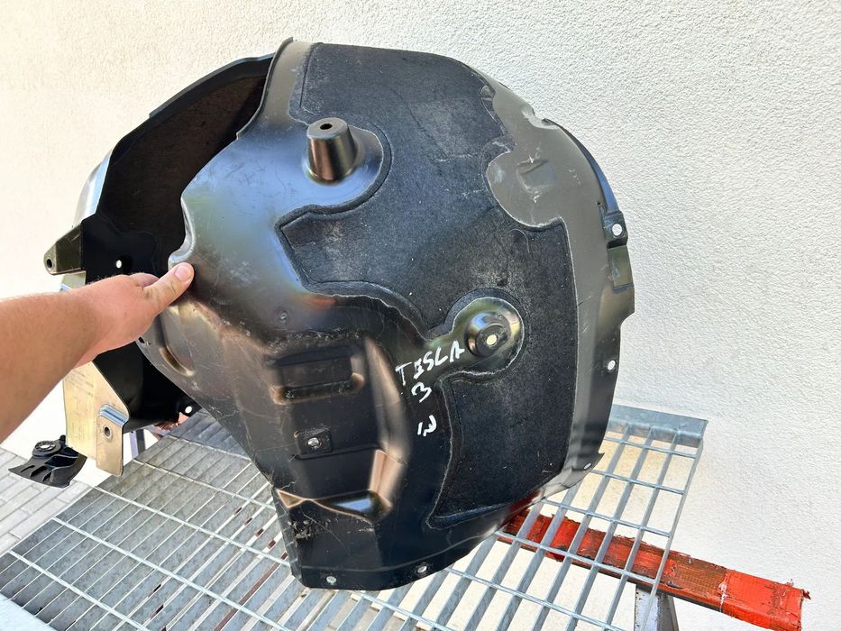 TESLA MODEL 3 1081581-00-E NADKOLE PRZÓD PRZEDNIE LEWE