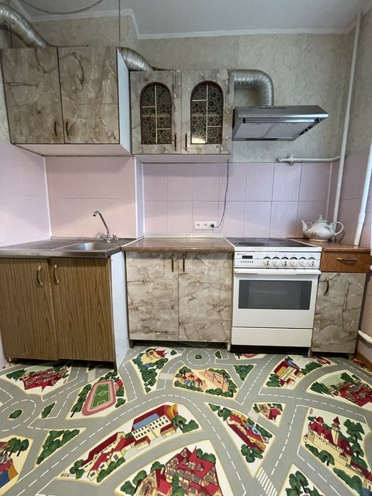 Здається в Оренду 2-х кімнатна Квартира