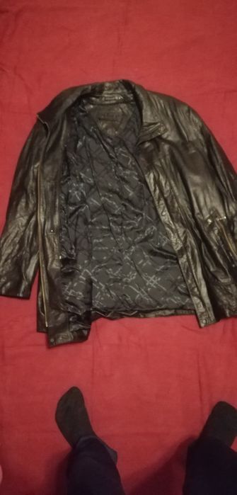 Чоловіча шкіряна куртка