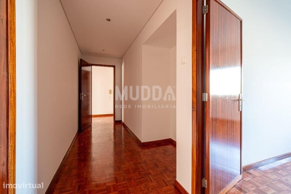 T4 com garagem | Habitação Própria ou Investimento  | Localização Prem